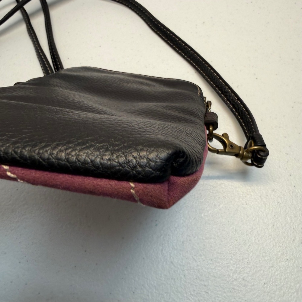 Chala Dazzled Paisley Swirl Cell Phone Corssbody Bag - Picture 15 of 16